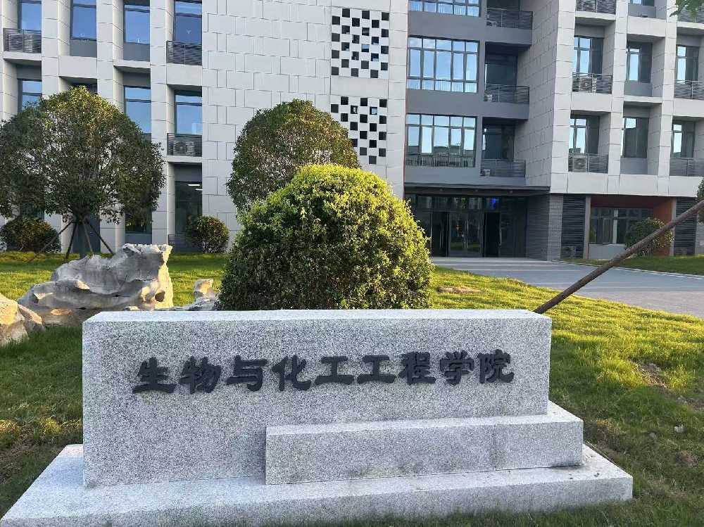 丰县扬州职业大学体育场高杆灯项目